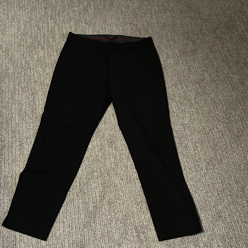 Banana Republic Slim Ankle Pant. Perfect for office to dinner.